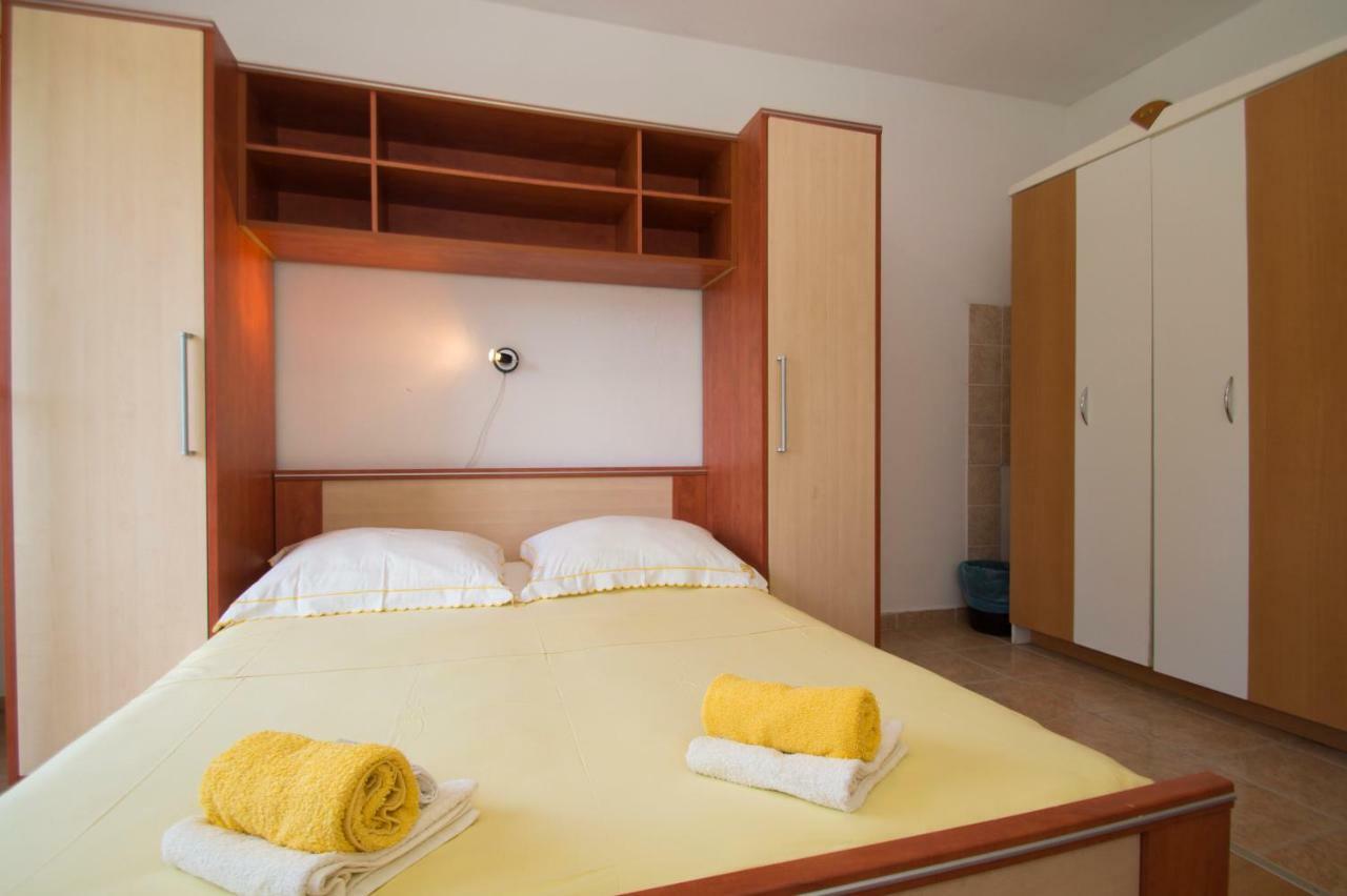 Vita Apartments Zrnovo Екстериор снимка