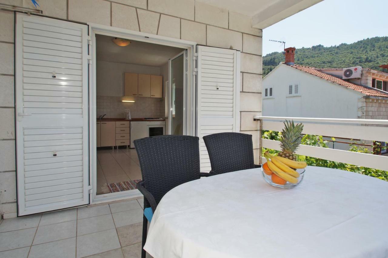 Vita Apartments Zrnovo Екстериор снимка