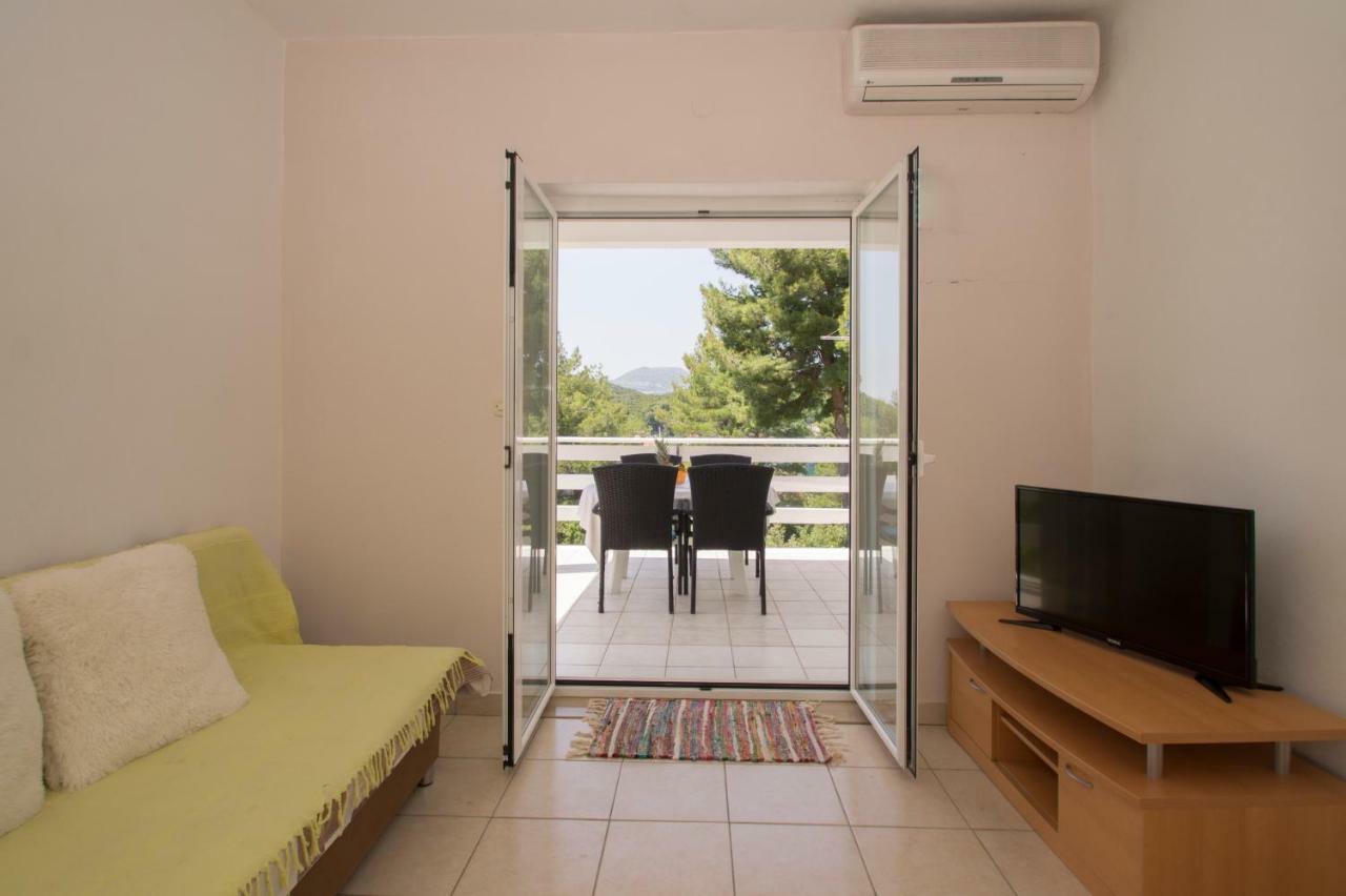Vita Apartments Zrnovo Екстериор снимка