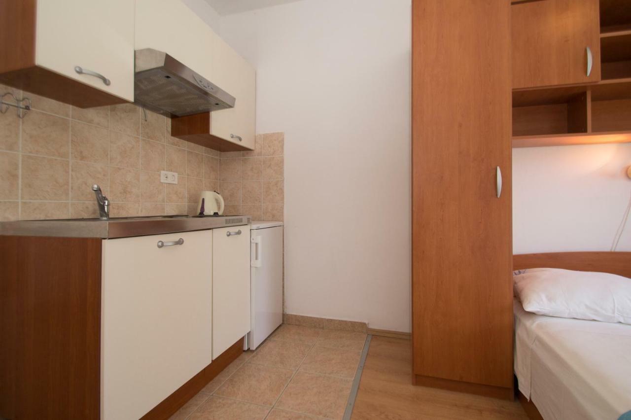 Vita Apartments Zrnovo Екстериор снимка