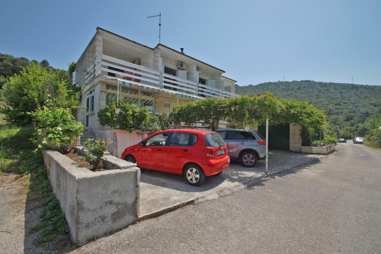Vita Apartments Zrnovo Екстериор снимка