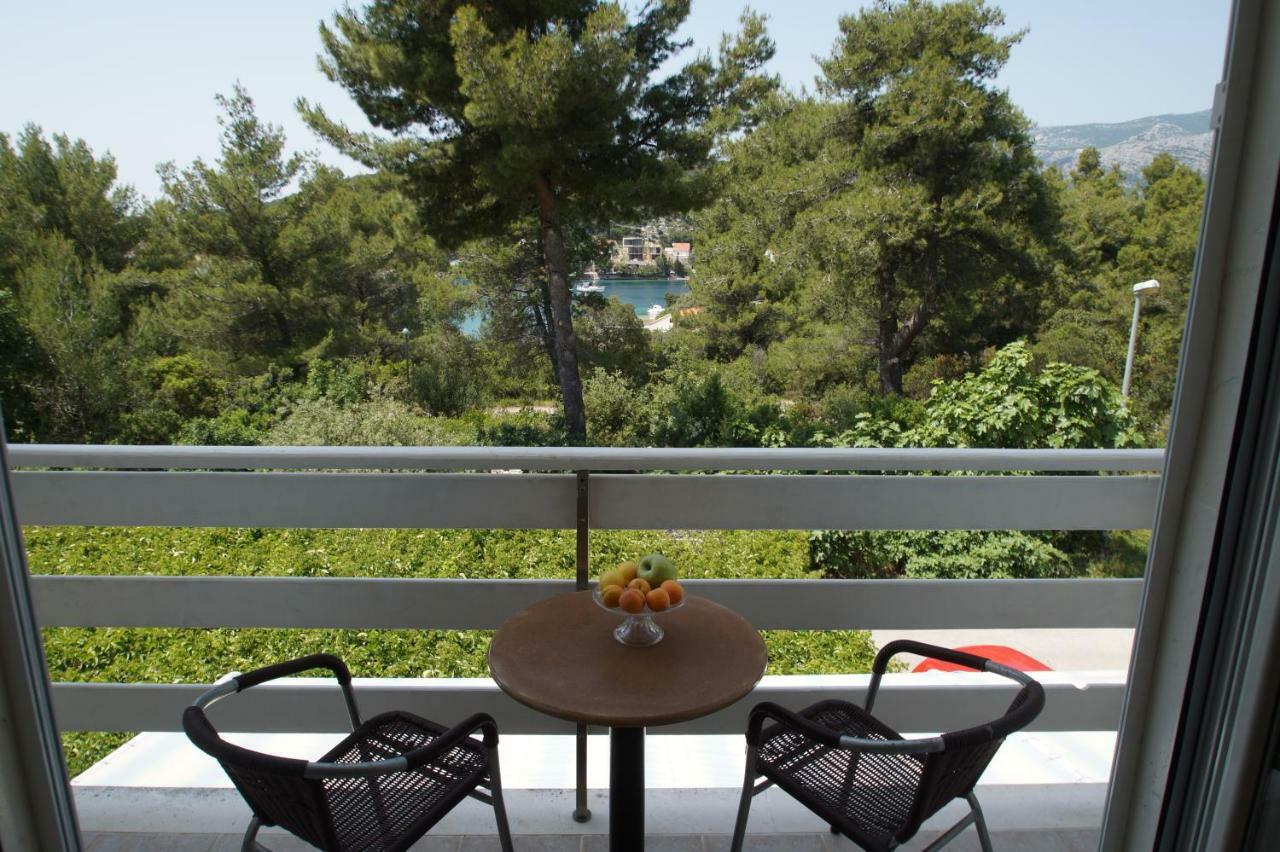 Vita Apartments Zrnovo Екстериор снимка