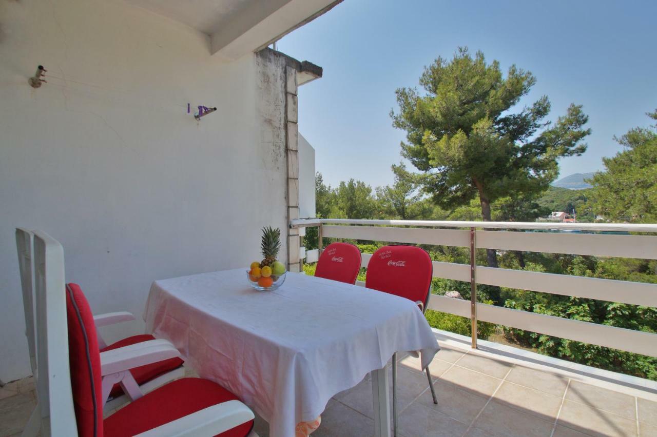 Vita Apartments Zrnovo Екстериор снимка