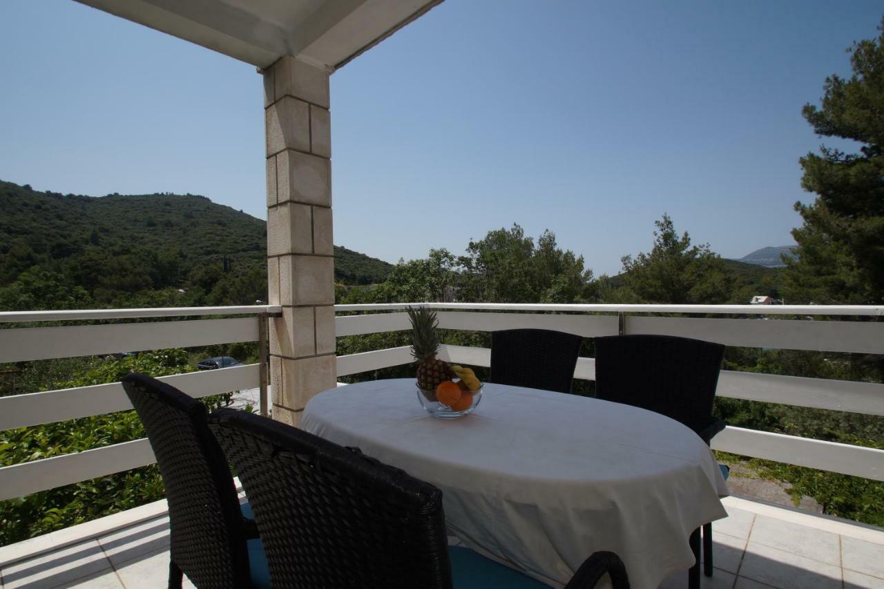 Vita Apartments Zrnovo Екстериор снимка